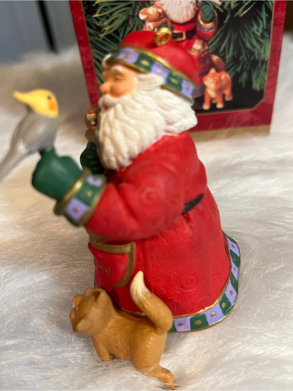 Hallmark Kerpsake 1999 “Best Pals” Santa with dogs Christmas  Ornament